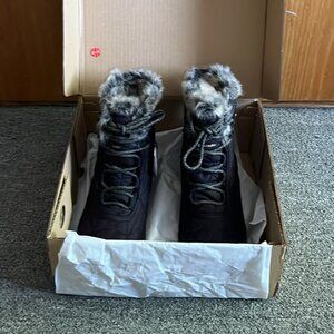 Columbia Snow Boots